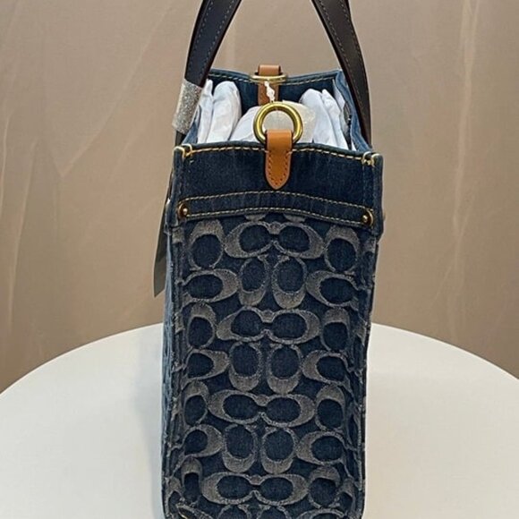 new Coach Denim Field Tote 22 - Picture 3 of 5